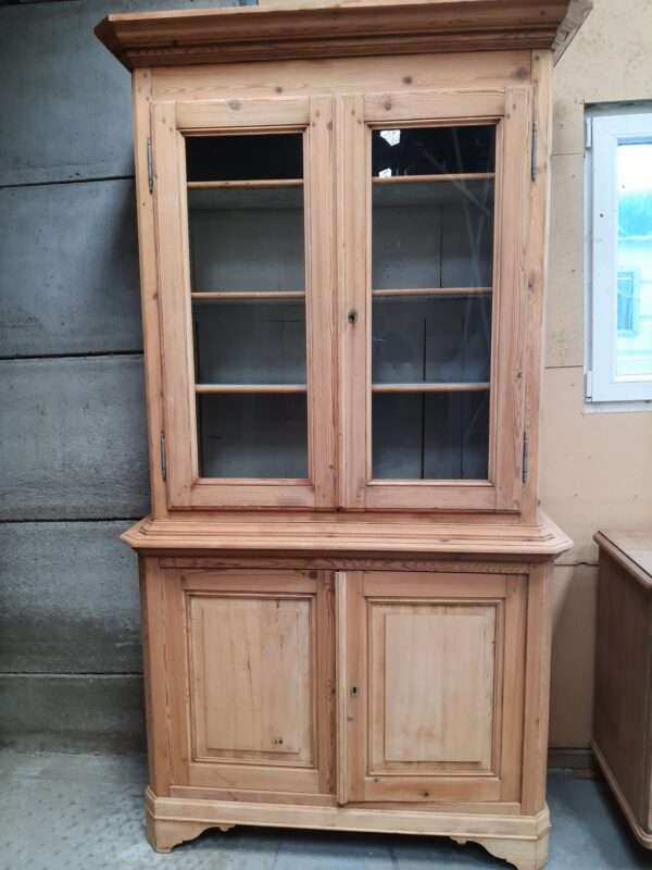 Meuble vitrine en pin