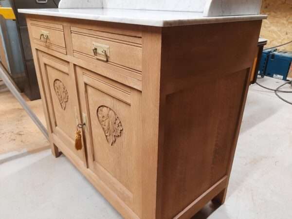 Buffet avec marbre blanc – Image 5